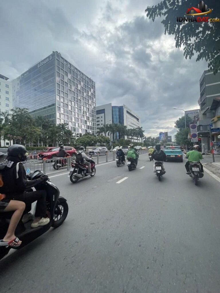 Bán nhà đất Đường Cộng Hòa – Phường cũ 13 Quận Tân Bình – Phường mới 13 – Thành phố Hồ Chí Minh 128m2 28.9 tỷ