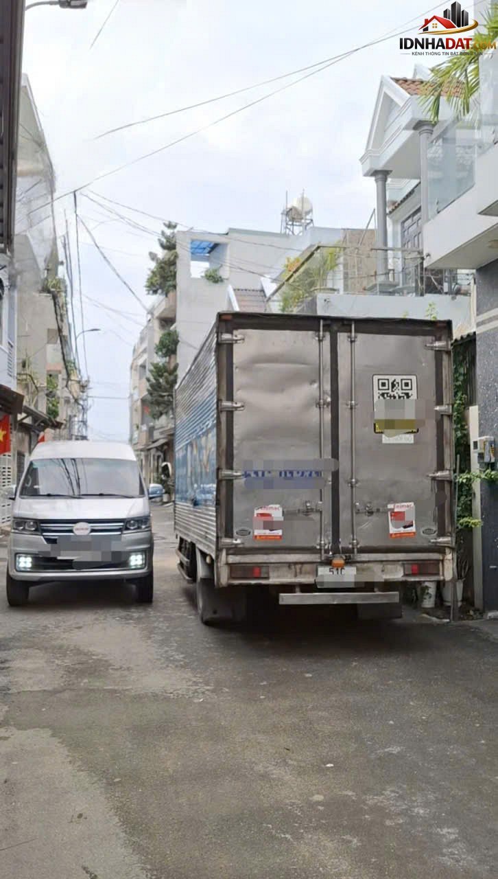 Chỉ 40tr/m2 nhà xưởng Đường Bình Thành – Phường cũ Bình Hưng Hòa B Quận Bình Tân – Phường mới Bình Hưng Hòa – Thành phố Hồ Chí Minh diện tích 305m2 giá 12.3 tỷ