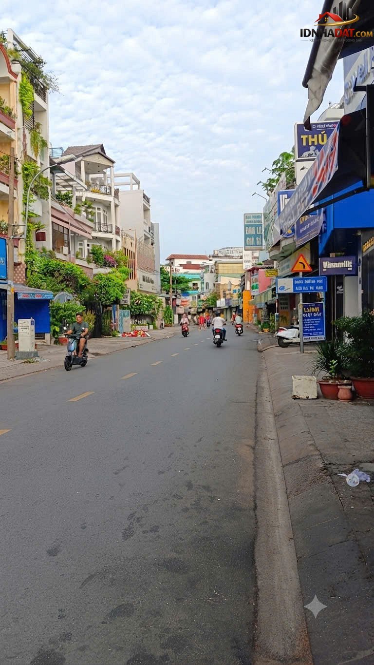 Chủ định cư nước ngoài bán nhanh nhà mặt tiền kinh doanh Trịnh Đình Trọng – Phường cũ Phú Trung Quận Tân Phú – Phường mới Phú Trung – Thành phố Hồ Chí Minh 80m2 13.8 tỷ