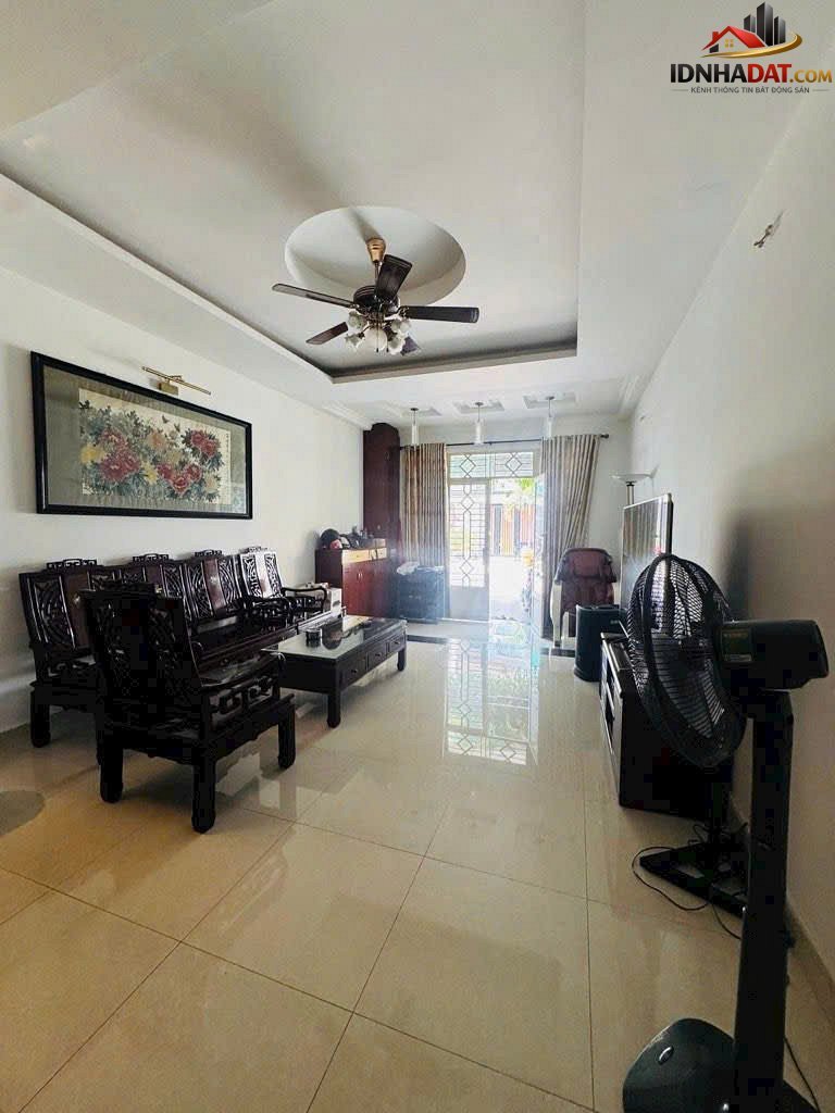 Chủ định cư nước ngoài bán nhanh nhà mặt tiền kinh doanh Trịnh Đình Trọng – Phường cũ Phú Trung Quận Tân Phú – Phường mới Phú Trung – Thành phố Hồ Chí Minh 80m2 13.8 tỷ