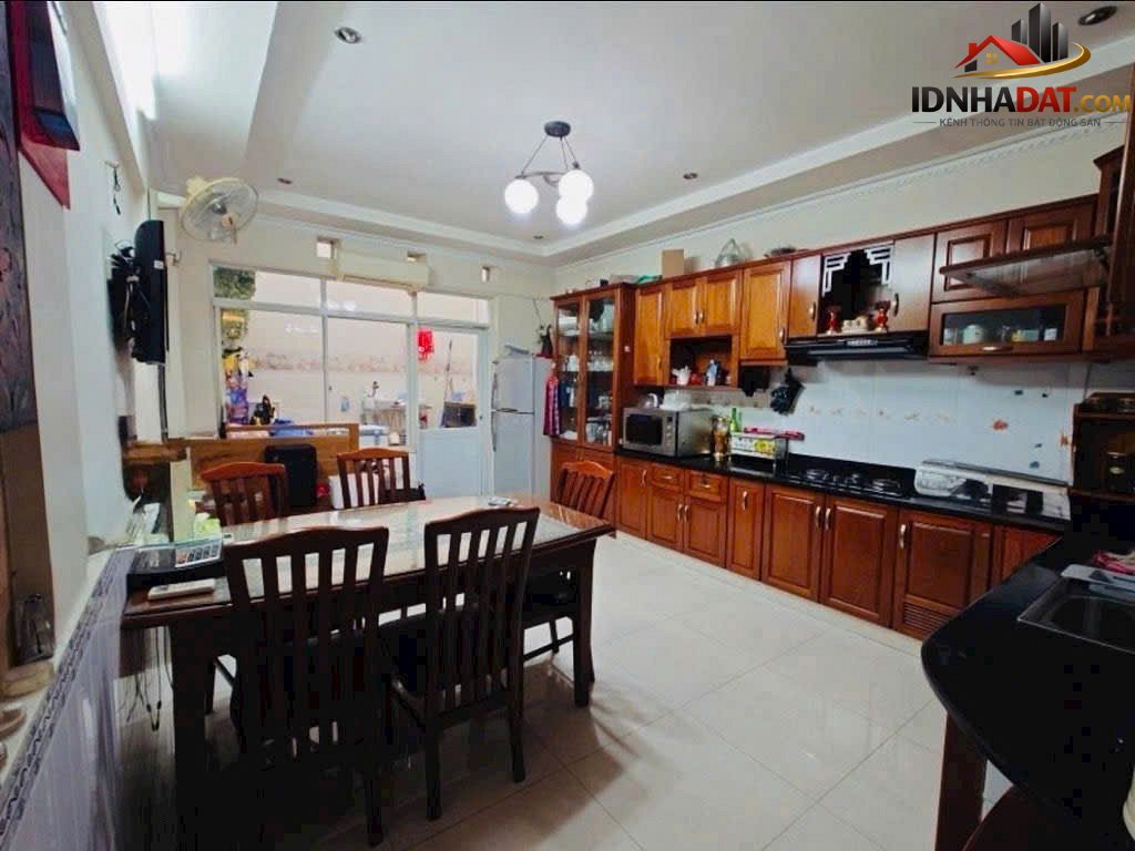 Chủ định cư nước ngoài bán nhanh nhà mặt tiền kinh doanh Trịnh Đình Trọng – Phường cũ Phú Trung Quận Tân Phú – Phường mới Phú Trung – Thành phố Hồ Chí Minh 80m2 13.8 tỷ