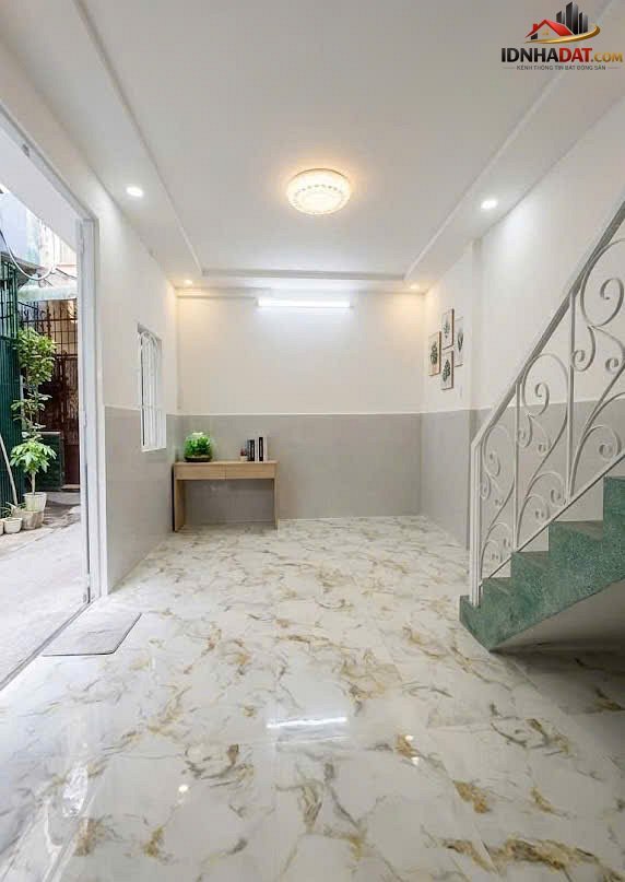 Bán nhà đất Đường Phạm Văn Hai – Phường cũ 3 Quận Tân Bình – Phường mới Tân Sơn Hòa – Thành phố Hồ Chí Minh 43m2 3.3 tỷ