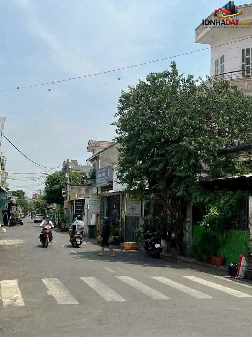 Bán nhà đất Đường Tân Thới Hiệp 13 – Phường cũ Quận 12 – Thành phố Hồ Chí Minh 300 m² 15.99 tỷ