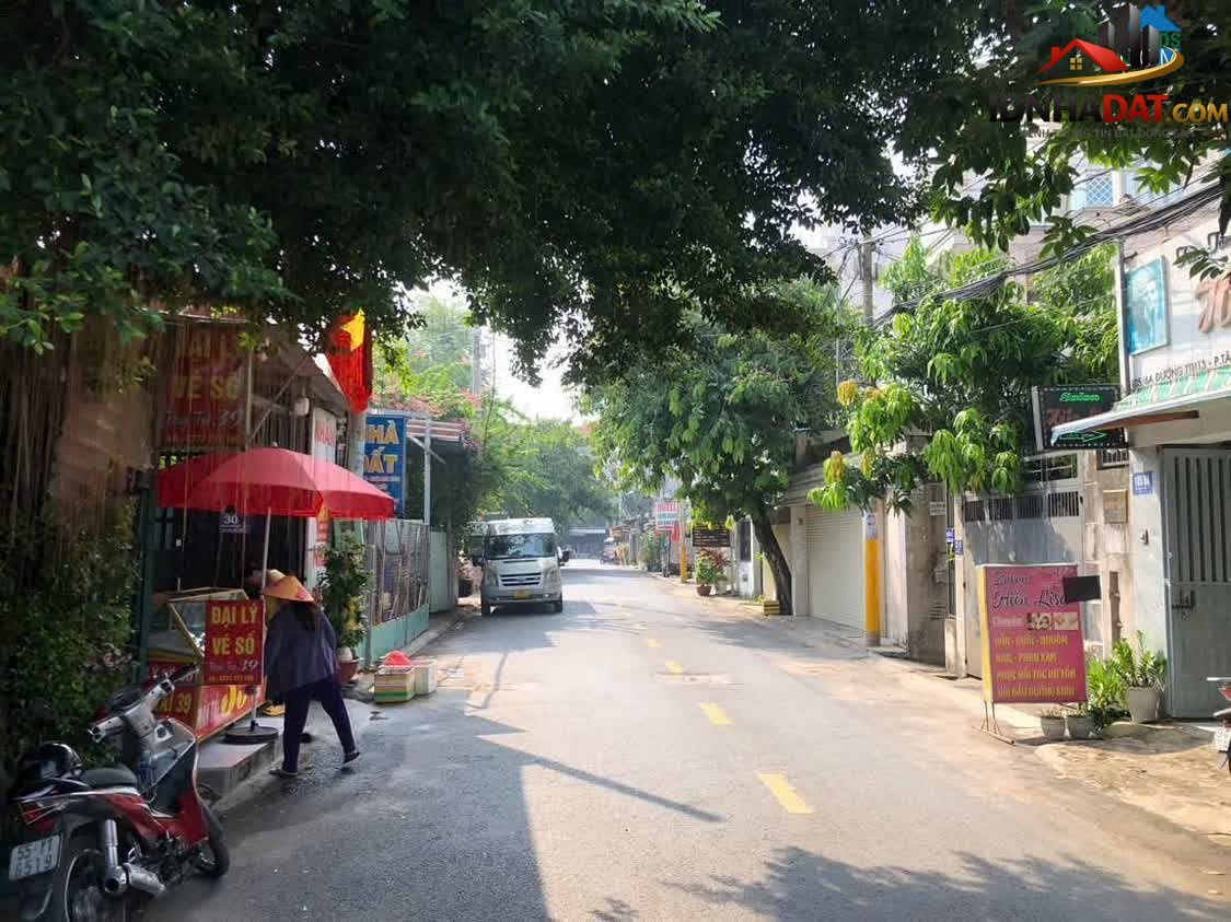 Bán nhà đất Đường Tân Thới Hiệp 13 – Phường cũ Quận 12 – Thành phố Hồ Chí Minh 300 m² 15.99 tỷ