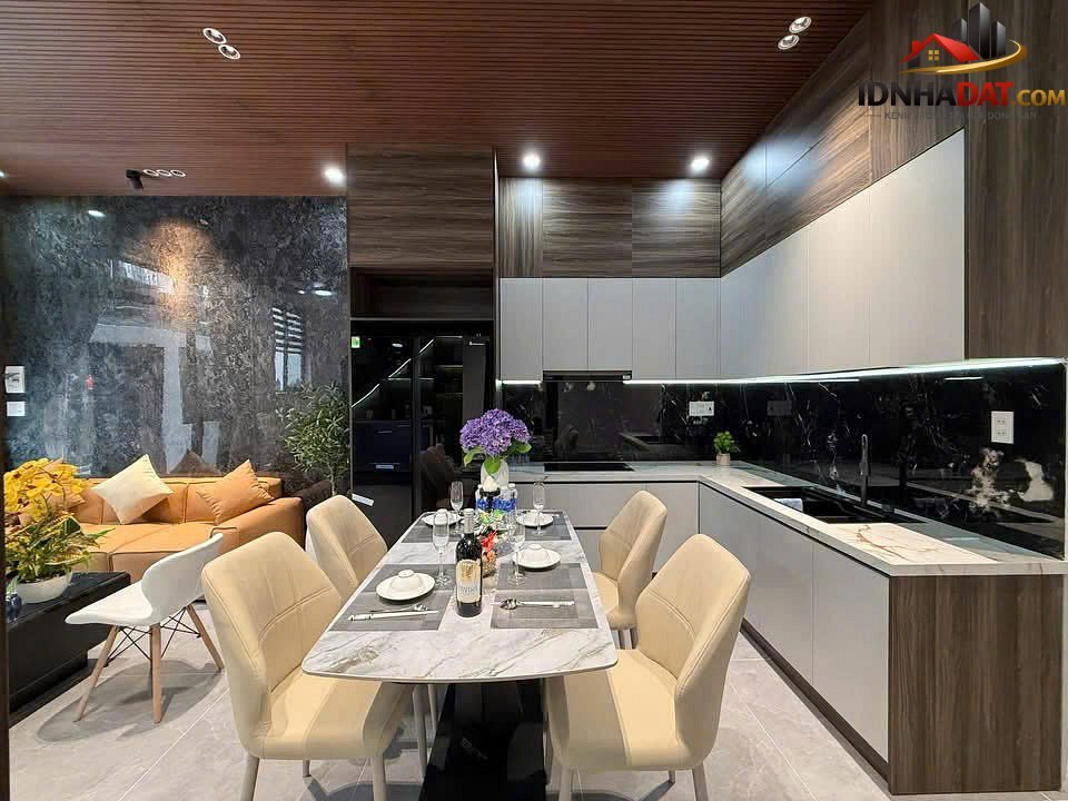 Chính chủ cần bán gấp nhà 3 tầng trần cao vân – Đường Trần Cao Vân – Phường cũ Chính Gián – Quận Thanh Khê – Phường mới Chính Gián – Thành phố Đà Nẵng – Diện tích 63m2 – Giá 5.65 tỷ