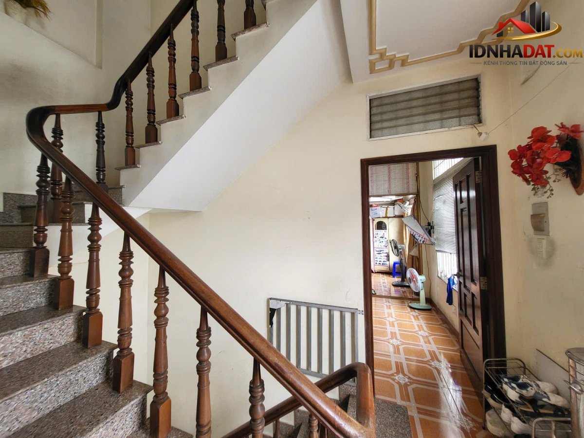 Nhà khu víp hiếm nhà bán ở đường 3/2 hẻm 8m 105m2 27 tỷ